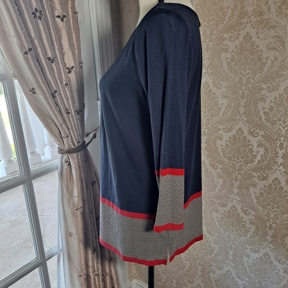 Talbots Size Medium Tunic Top Navy w Red/Cream Accents - Picture 3 of 10